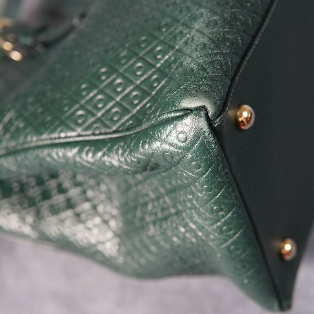 Tod’s Green Soft Leather 2-Way Shoulder Bag Handbag with Strap - Picture 14 of 15